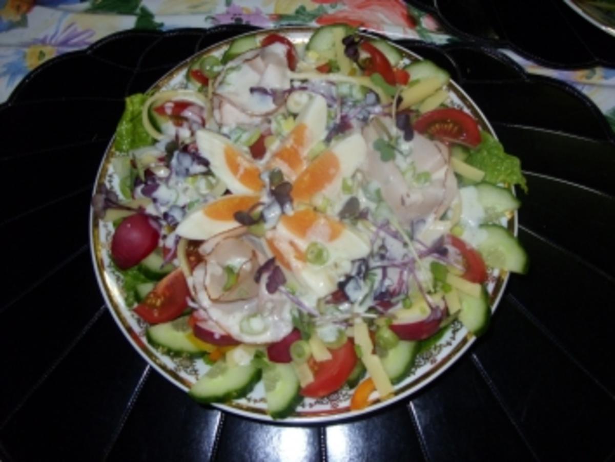 Linda´s Sommernachts-Salat mit Joghurtdressing - Rezept