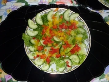 Linda´s Sommernachts-Salat mit Joghurtdressing - Rezept - Bild Nr. 3