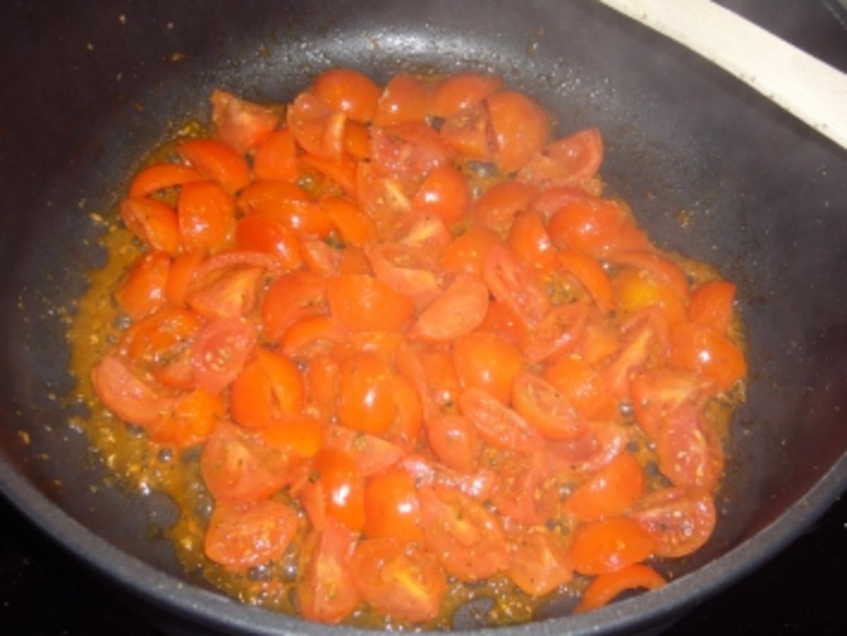 Kikis Tomatengemüse und Hähnchenstreifen "light" - Rezept - Bild Nr. 4