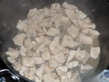 Rezept: Putenragout in Tomatenrahm... Bild Nr. 7 Putenragout in Tomatenrahm... - Rezept - Bild Nr. 7