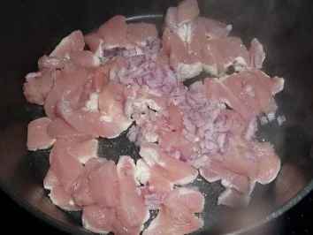 Rezept: Putenragout in Tomatenrahm... Bild Nr. 8 Putenragout in Tomatenrahm... - Rezept - Bild Nr. 8