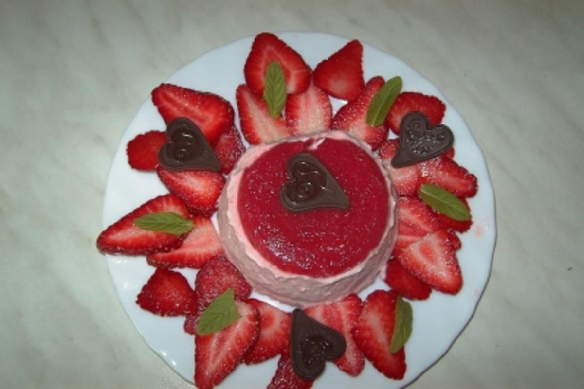 Erdbeer-Mousse - Rezept mit Bild - kochbar.de