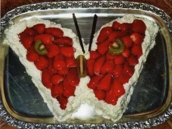 Bisquit-Erdbeer-Schmetterling - Rezept