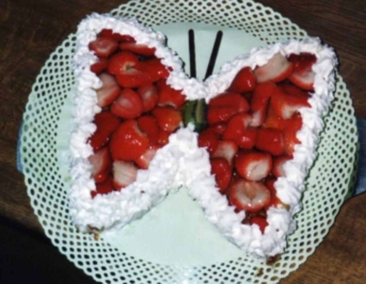 Bisquit-Erdbeer-Schmetterling - Rezept - Bild Nr. 3