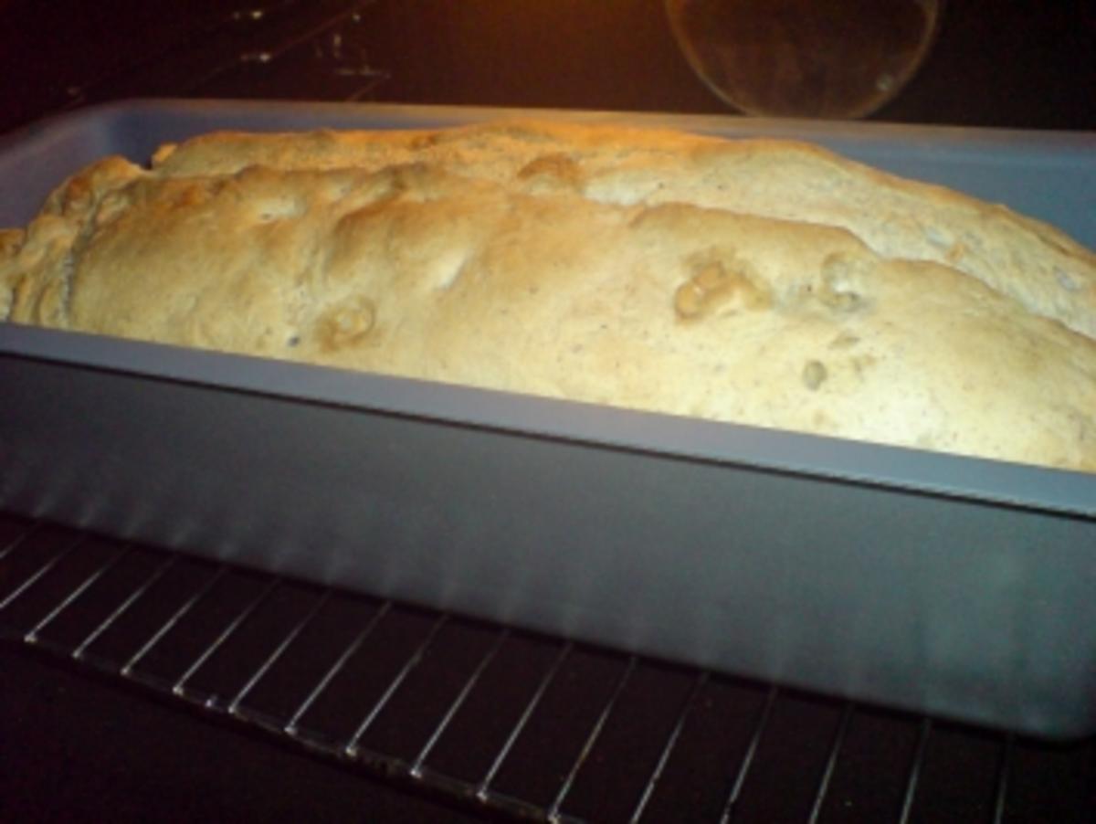 Nuss - Buttermilch - Brot - Rezept - Bild Nr. 7