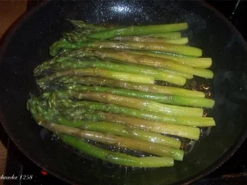 Rinderkotelette mit grünem Spargel - Rezept - Bild Nr. 4