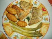 Rezept: Gebratener Zander mit Zwiebelsoร Gebratener Zander mit Zwiebelsoร - Rezept