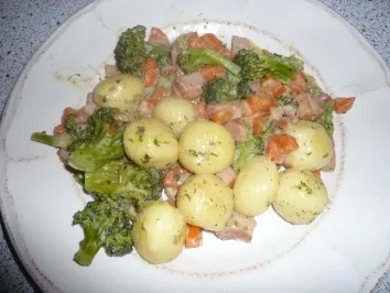 Rezept: Gemüsepfanne mit Miniknödeln Bild Nr. 2 Gemüsepfanne mit Miniknödeln - Rezept - Bild Nr. 2