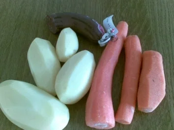 Rezept: Karotten-Kartoffel-Püree mit gebratener Blutwurst Bild Nr. 2 Karotten-Kartoffel-Püree mit gebratener Blutwurst - Rezept - Bild Nr. 2