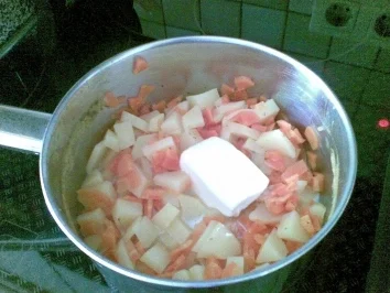 Rezept: Karotten-Kartoffel-Püree mit gebratener Blutwurst Bild Nr. 4 Karotten-Kartoffel-Püree mit gebratener Blutwurst - Rezept - Bild Nr. 4