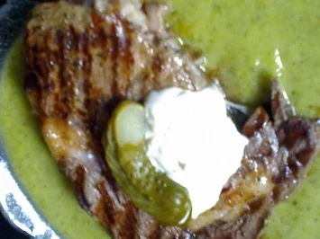 Rezept: Entrecote vom Grill auf Gurken - Zuchinimousse Bild Nr. 2 Entrecote vom Grill auf Gurken - Zuchinimousse - Rezept - Bild Nr. 2