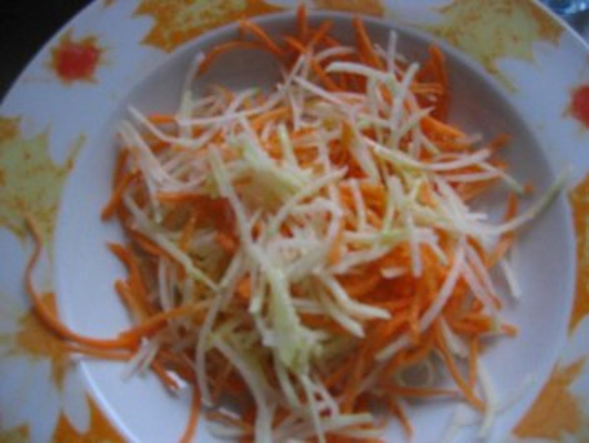 Kohlrabi-Möhren-Salat - Rezept