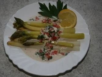 Spargel mit Kräutersauce - Rezept