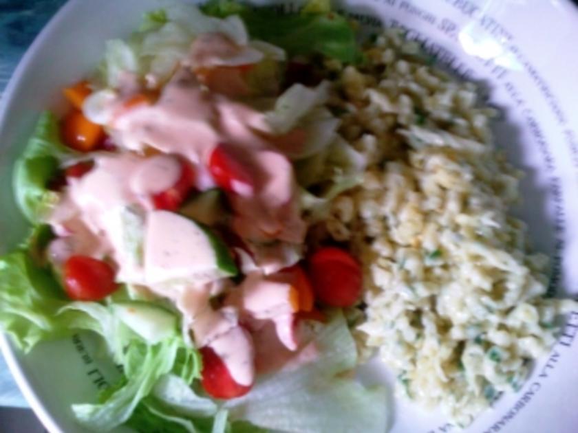 Kräuterspätzle mit Salat - schnell &amp; einfach - 151 kcal/100g