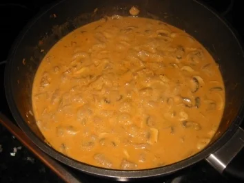 Geschnetzeltes Kalbfleisch an Champignon-Rahm - Rezept - Bild Nr. 6