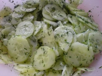 Rezept: Einfacher Gurkensalat Bild Nr. 9 Einfacher Gurkensalat - Rezept - Bild Nr. 9