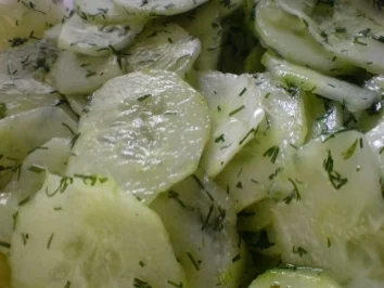 Rezept: Einfacher Gurkensalat Bild Nr. 10 Einfacher Gurkensalat - Rezept - Bild Nr. 10