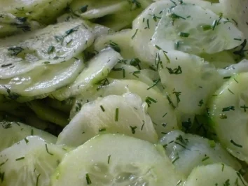 Rezept: Einfacher Gurkensalat Bild Nr. 2 Einfacher Gurkensalat - Rezept - Bild Nr. 2