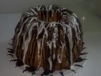 Rezept: Gugelhupf mit Spekulatius Gugelhupf mit Spekulatius - Rezept