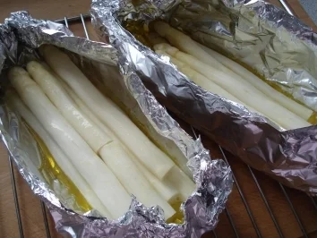 Rezept: Folienspargel Folienspargel - Rezept