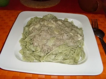 Rezept: gehacktes vom Geflügel mit Champignon / Gorgonzolasoße Bild Nr. 8 gehacktes vom Geflügel mit Champignon / Gorgonzolasoße - Rezept - Bild Nr. 8