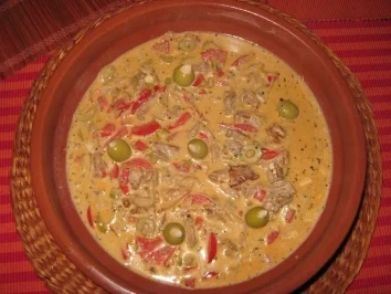 Rezept: Geschnetzeltes mit Oliven und Walnüssen Bild Nr. 7 Geschnetzeltes mit Oliven und Walnüssen - Rezept - Bild Nr. 7