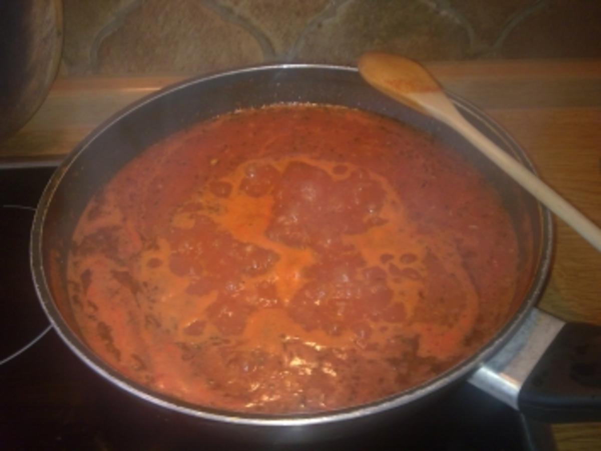 Tortiglioni mit Tomaten-Speck-Soße - Rezept - Bild Nr. 6