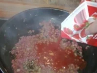 Tortiglioni mit Tomaten-Speck-Soße - Rezept - Bild Nr. 4