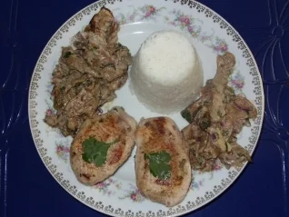 Rezept: Puten-Medailons mit Steinpilzen und Basmatireis Bild Nr. 5 Puten-Medailons mit Steinpilzen und Basmatireis - Rezept - Bild Nr. 5