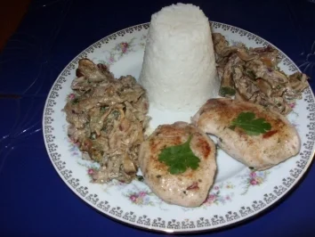 Rezept: Puten-Medailons mit Steinpilzen und Basmatireis Bild Nr. 6 Puten-Medailons mit Steinpilzen und Basmatireis - Rezept - Bild Nr. 6