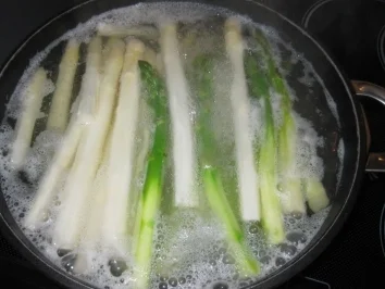 Marinierter Spargel all ' italiana mit gegrillten Nackensteaks - Rezept - Bild Nr. 3