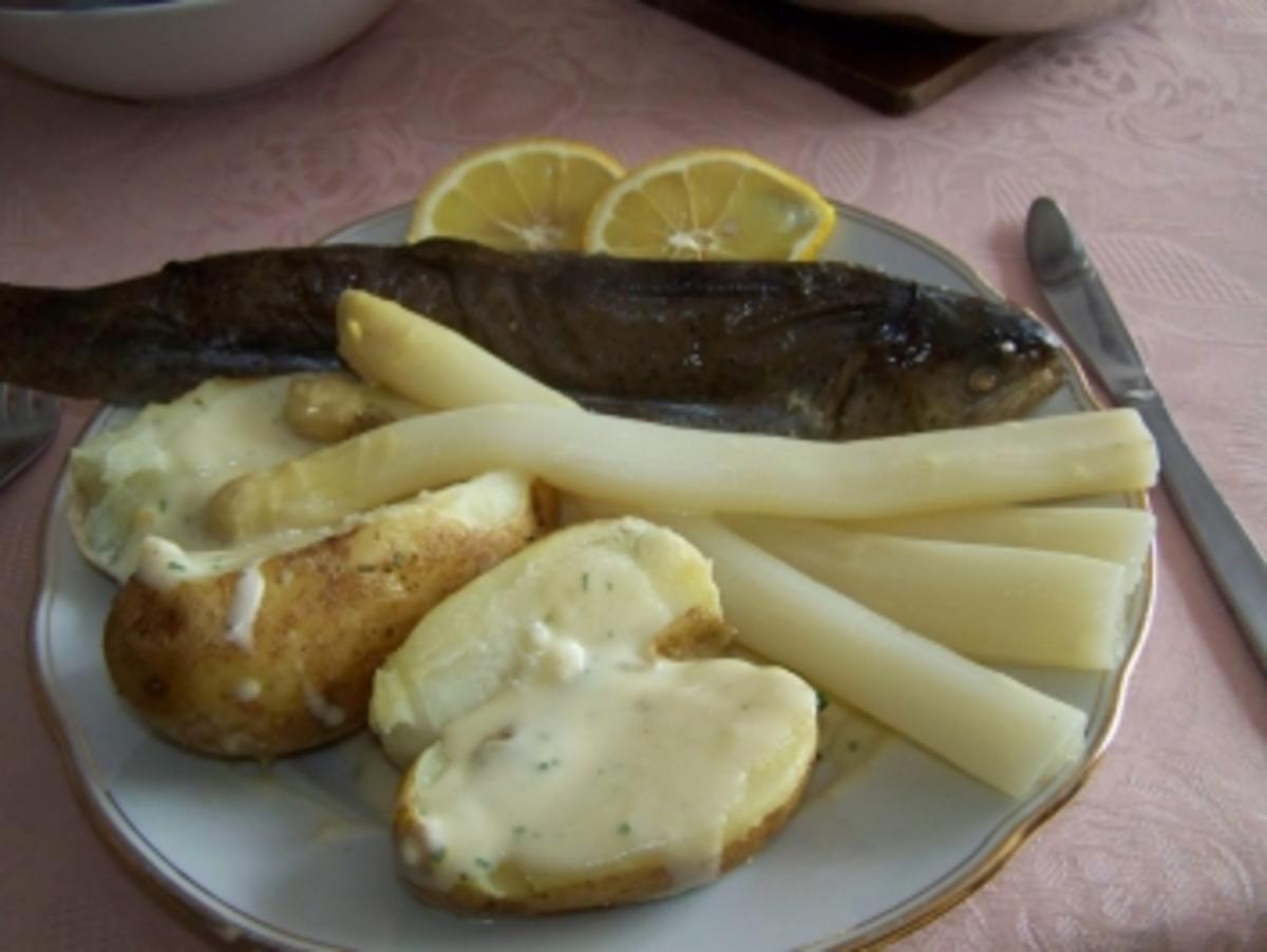 Gebackene Forelle - Rezept mit Bild - kochbar.de Gebackene Forelle - Rezept mit Bild - kochbar.de