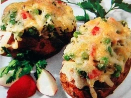 Kartoffeln mit Gemüsefüllung - Rezept