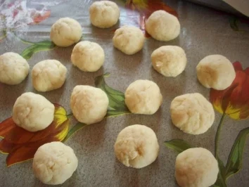 Rezept: Quark-Zöpfe Bild Nr. 3 Quark-Zöpfe - Rezept - Bild Nr. 3