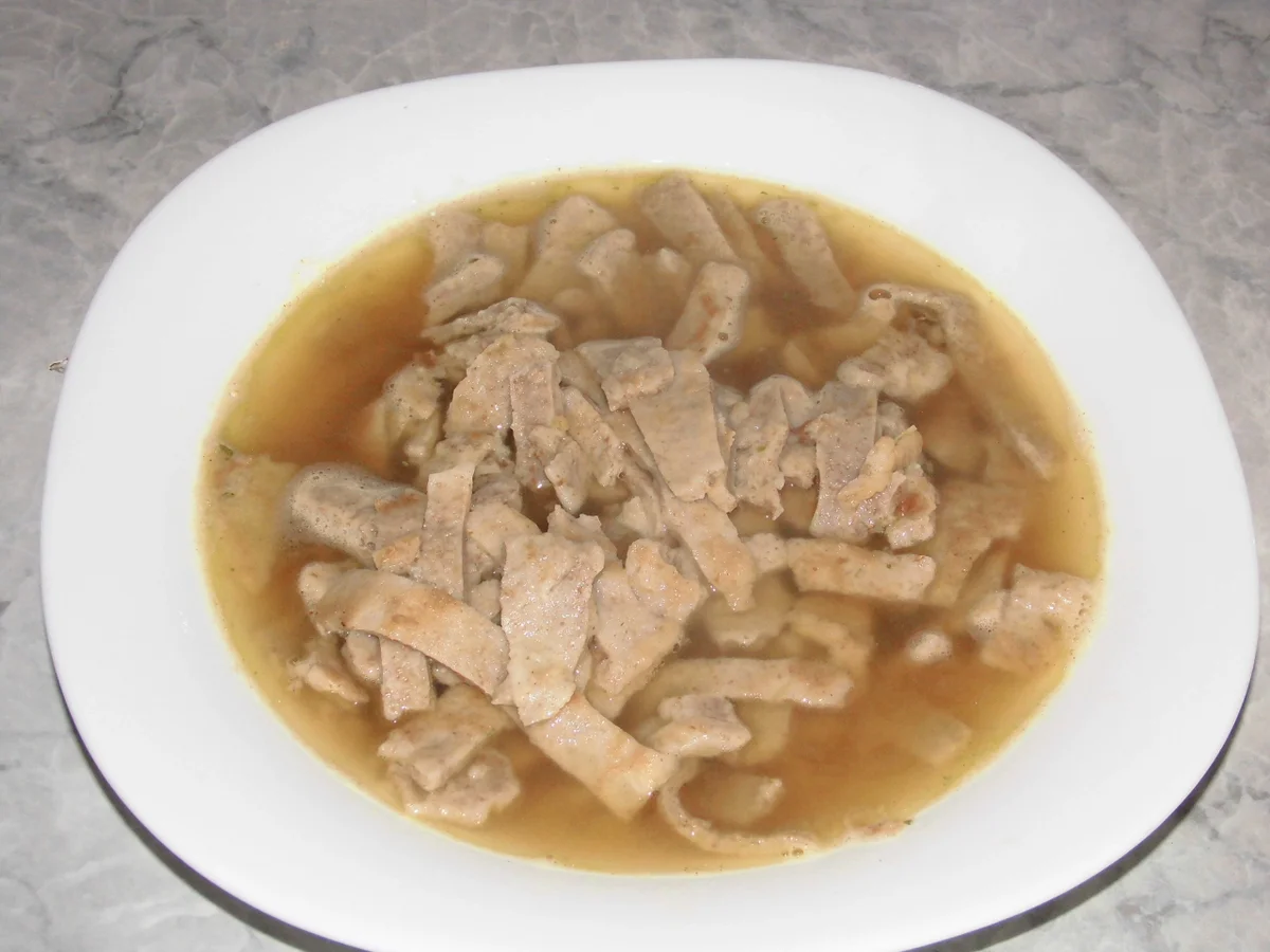 Rezept: Flädlesuppe Bild Nr. 2 Flädlesuppe - Rezept - Bild Nr. 2