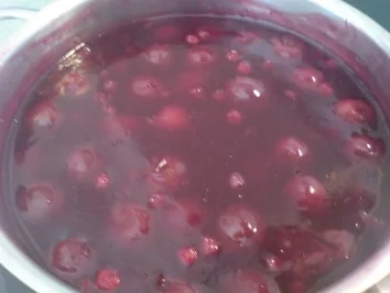 Rezept: Feuerwehrtorte Bild Nr. 4 Feuerwehrtorte - Rezept - Bild Nr. 4