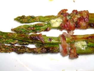 Rezept: Grillen: Grüne Spargel vom Grill Grillen: Grüne Spargel vom Grill - Rezept