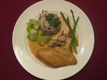 Honig-Huhn in Rumsoße - Rezept