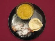 Mango-Kaltschale mit Krapfen und Vanilleeis - Rezept