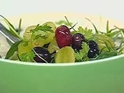 Kalte Mandelsuppe mit Trauben - Rezept