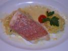 Red Snapper an roter Currysoße mit Spitzkohl und Safranreis - Rezept