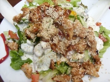 Rezept: Salat Allerei mit Putenstreifen und Sesamkörner Bild Nr. 2 Salat Allerei mit Putenstreifen und Sesamkörner - Rezept - Bild Nr. 2