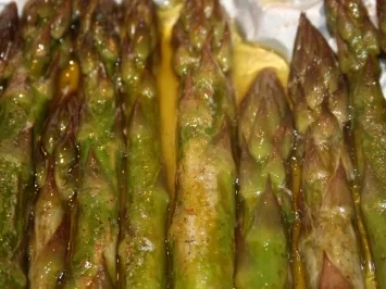 Grüner Spargel im Backofen - Rezept
