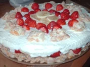Erdbeer-Bananen-Crunch-Torte - Rezept