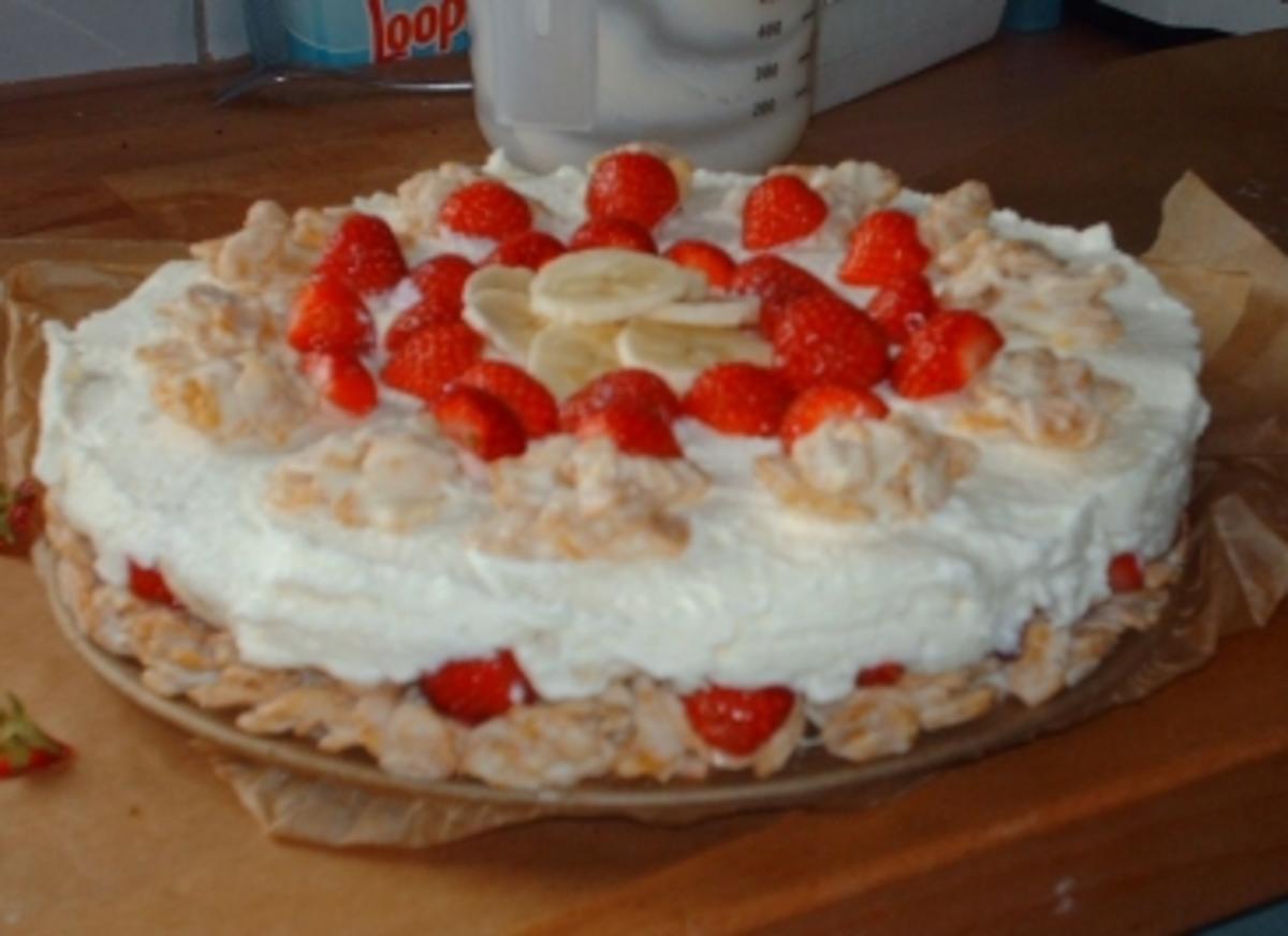 Erdbeer-Bananen-Crunch-Torte - Rezept - Bild Nr. 2