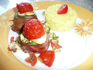 Türmchen von Medallions mit Mozzarella und Gemüse - Rezept