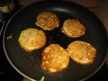 Rezept: Kleine Maispfannkuchen als Sättigungsbeilage bei amerikanischen Steaks Bild Nr. 3 Kleine Maispfannkuchen als Sättigungsbeilage bei amerikanischen Steaks - Rezept - Bild Nr. 3