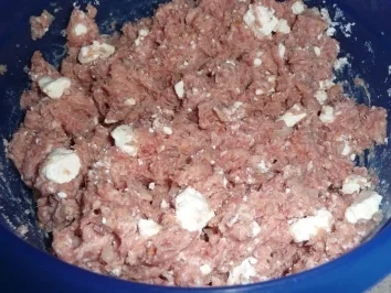 Manu's Buletten mit Schafskäse - Rezept - Bild Nr. 7