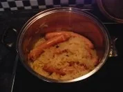 Sauerkraut mit Würstl - 5-Minuten-Mahlzeit für figurbewusste - Rezept