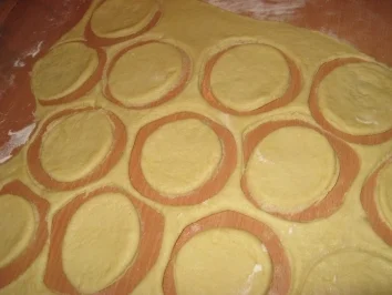 Griechische Nußtaschen "Scaltsounia" - Rezept - Bild Nr. 5